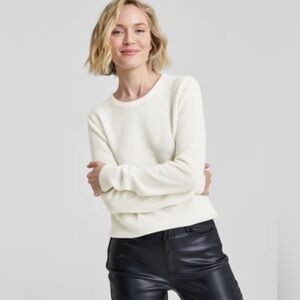 Charter club Luxury 100% CASHMERE Table crewneck  Vanilla ice size M